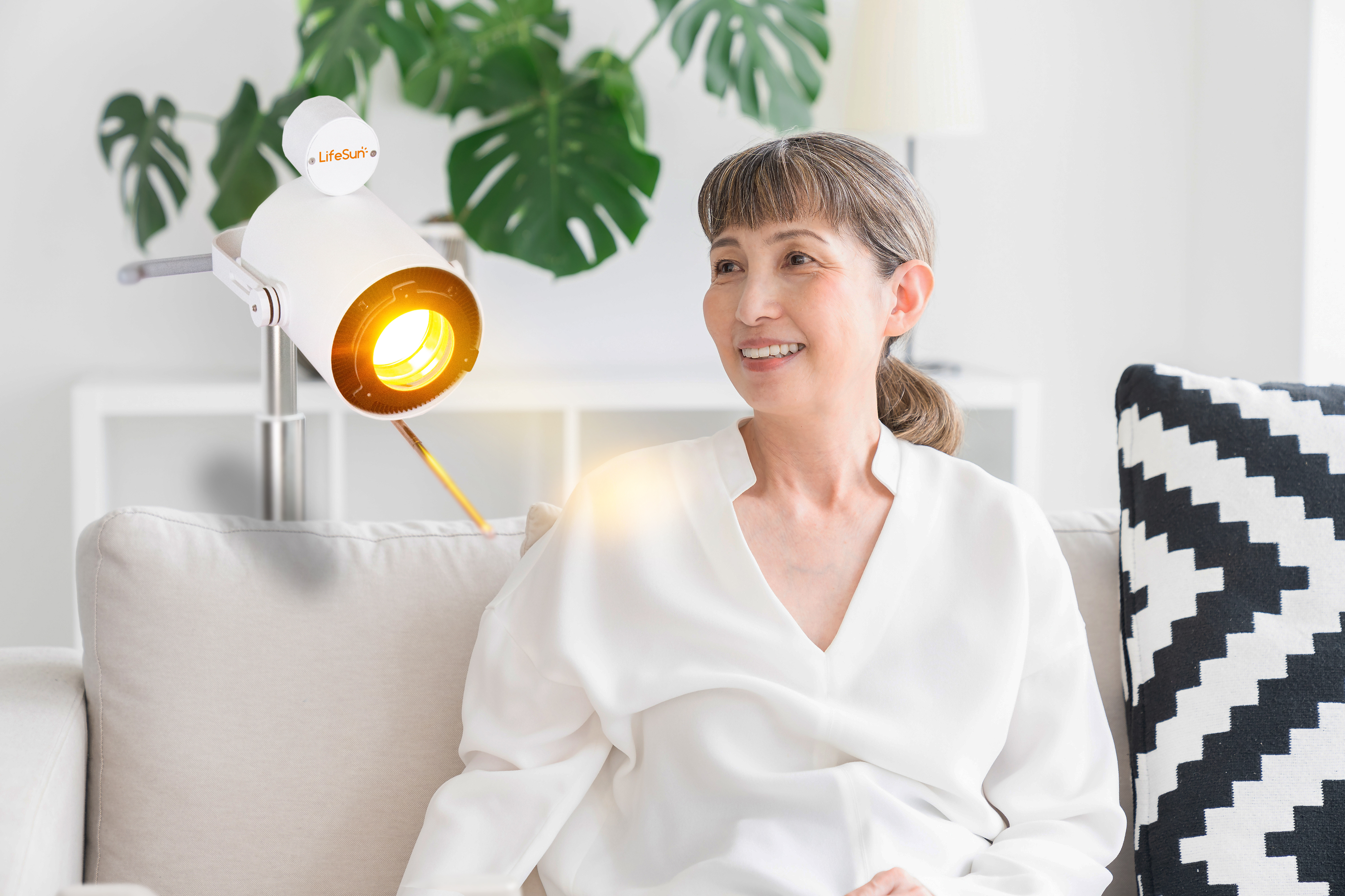 LifeSun high-energy infrared therapy device01