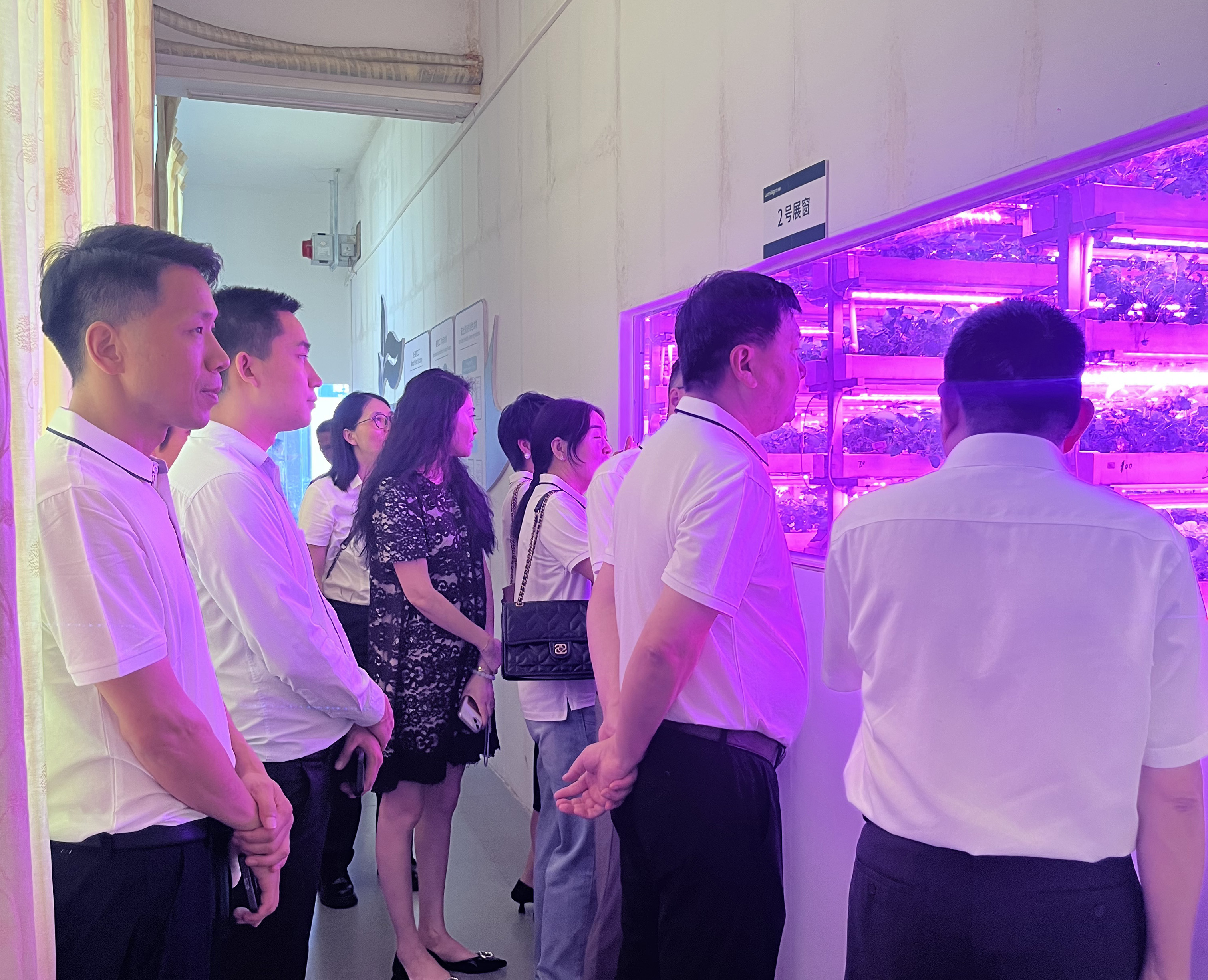  plant factories and modular container-based cultivation systems